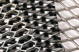 The Expanded Metal Company | Stainless Steel Mesh Sheets - expanded metal supplier
