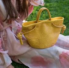 Leather Goods Manufacturing, Italian Manufacturer Of Bags - leather goods supplier