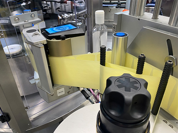 bottle labeling machines industrial application