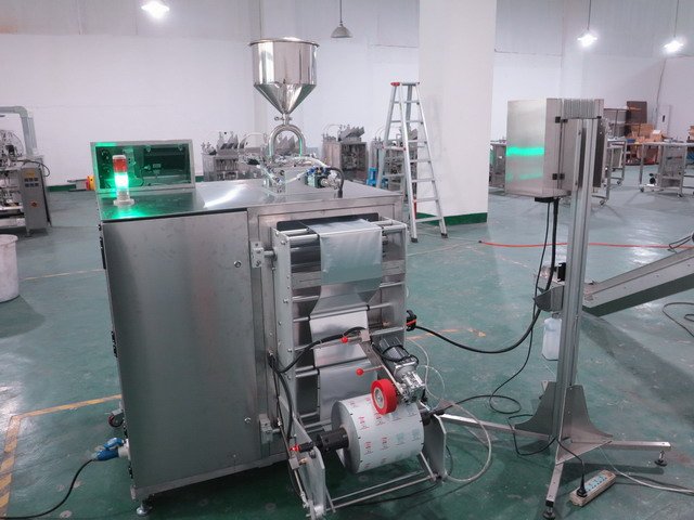 sachet pack machine industrial application