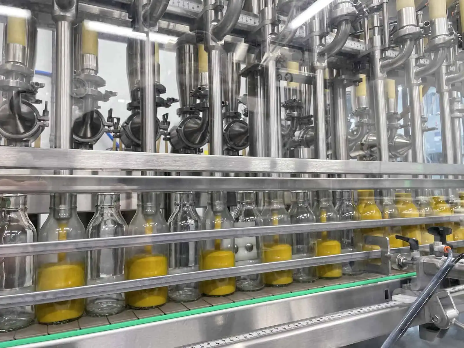 sauce filler machine industrial application